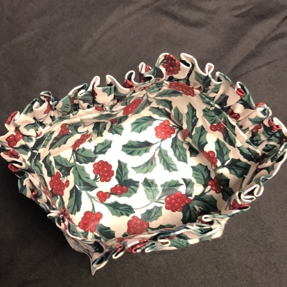 Longaberger Sweet Basil Booking Basil Traditional Holly liner